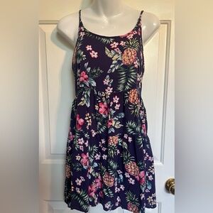 Ocean Drive Floral and Leaf Print Dress Size Small